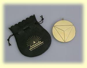 Amanda Medaillon - Protector and energiser on the move